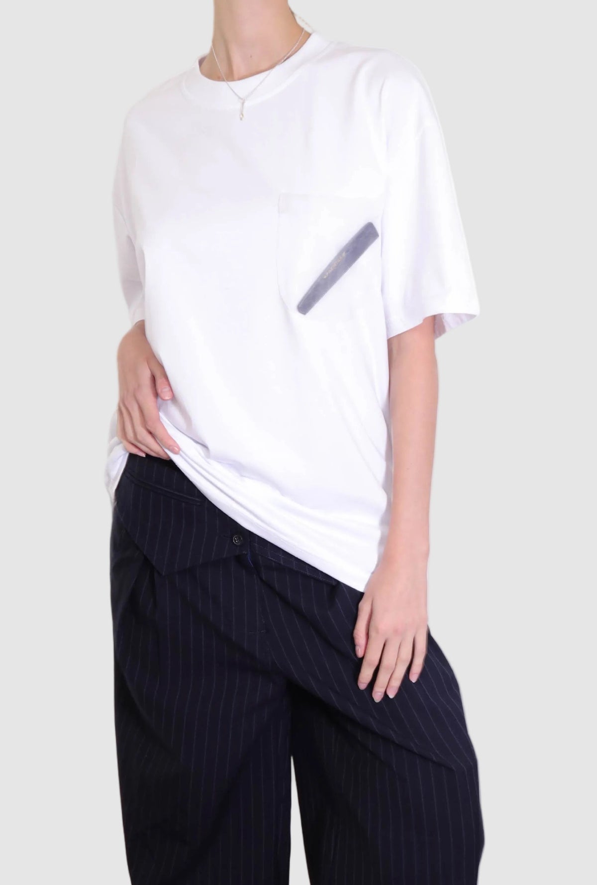 T-shirt oversized con peine encapsulado en el bolsillo, T-shirt de algodón, T-shirt para mujer, T-shirt para hombre, T-shirt oversized, diseño mexicano, T-shirt de diseño mexicano, hecho en México, hecho a mano