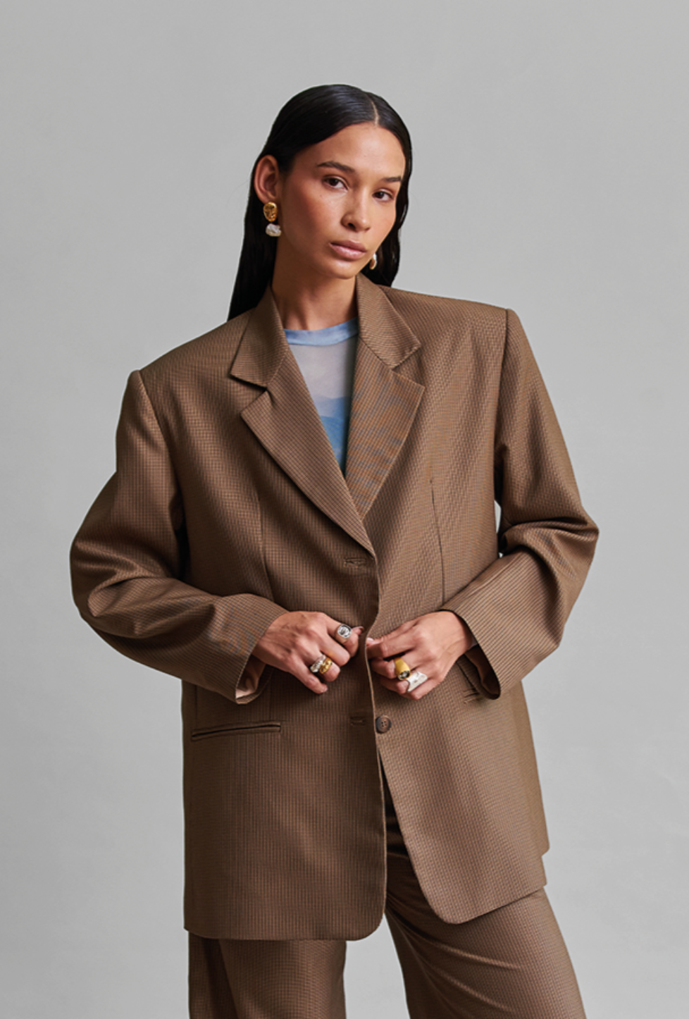 blazer oversized, blazer con hombreras, blazer con inspiración en René Magritte, arte, René Magritte, blazer para mujer, blazer para hombre, regalo para mujer, regalo para hombre, diseño mexicano, marca mexicana, hecho a mano, hecho en México