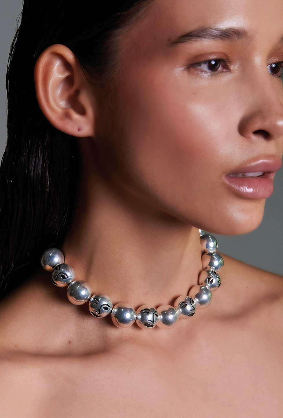 Collar de esferas caladas, caras, hecho a mano, marca mexicana, aleación de latón, collar grande, summer sale, hot sale, regalo de cumpleaños para mujer, regalo de aniversario para mujer, descuentos, 25% de descuento, meses sin intereses.