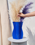 Blue paper vase "Venus"